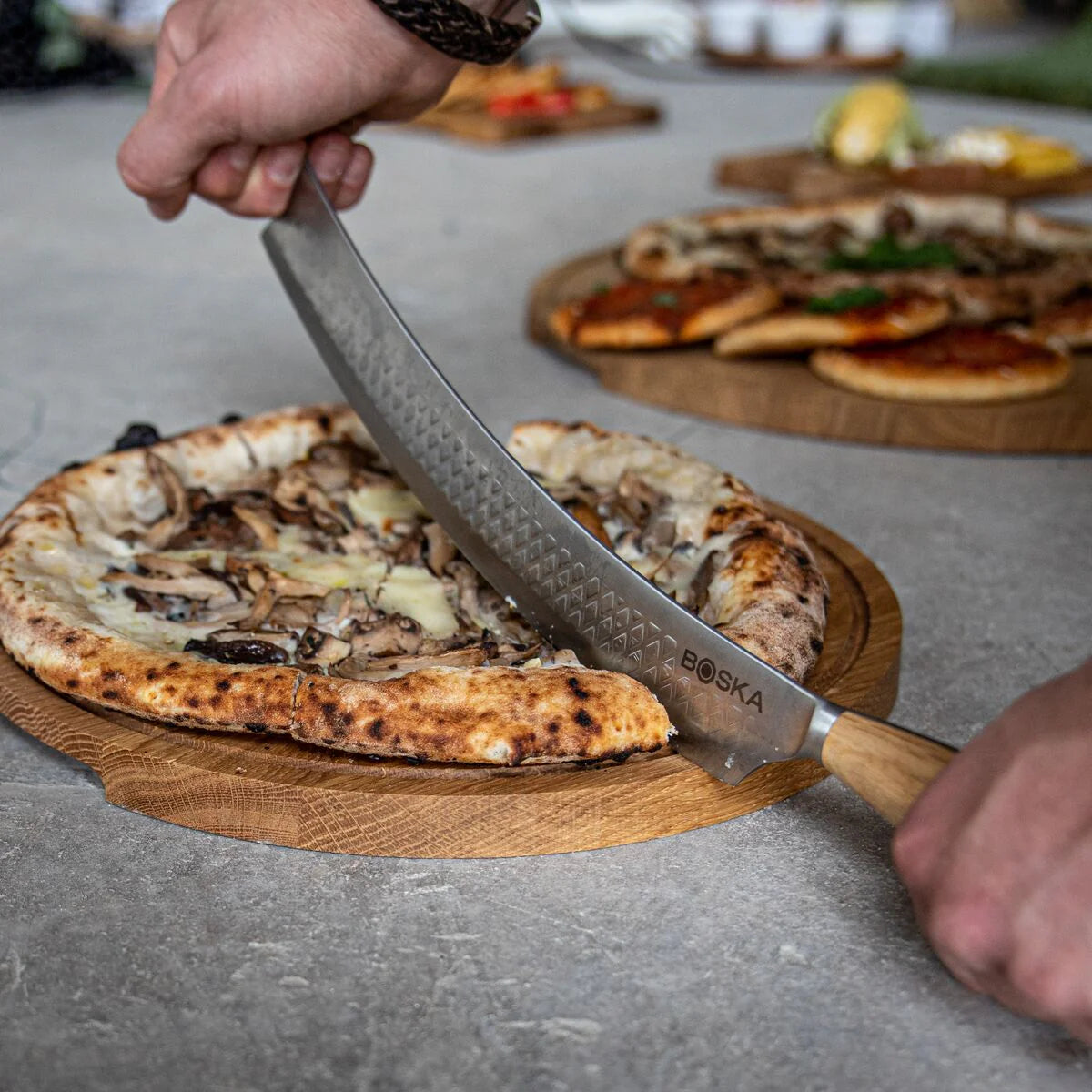 Boska Pizzabrett Friends Rund - Large Ø34 cm